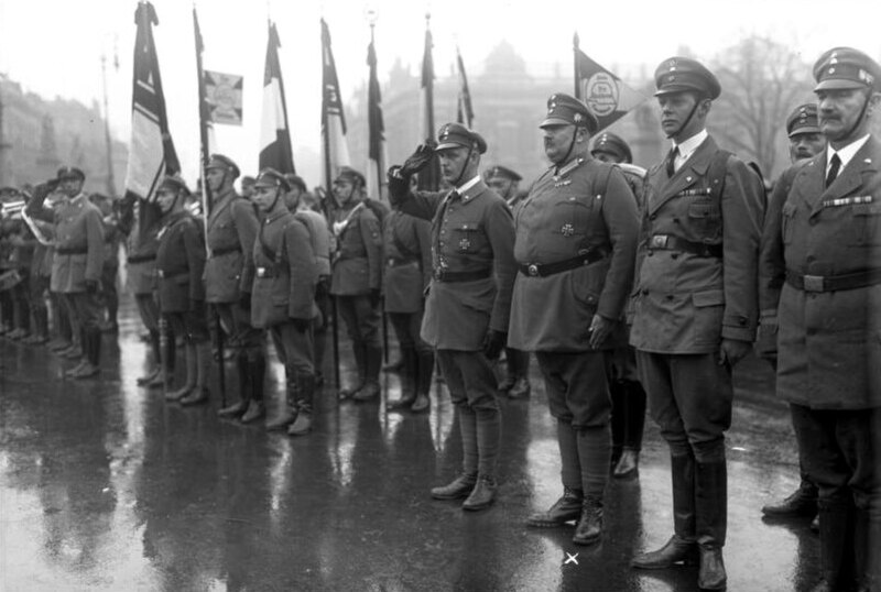 Stahlhelm, Bund der Frontsoldaten